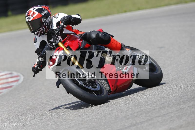 Archiv-2025/27 12.06.2025 Ducati Schweiz Trackday Warmup  ADR/blau-bleu/19-1
